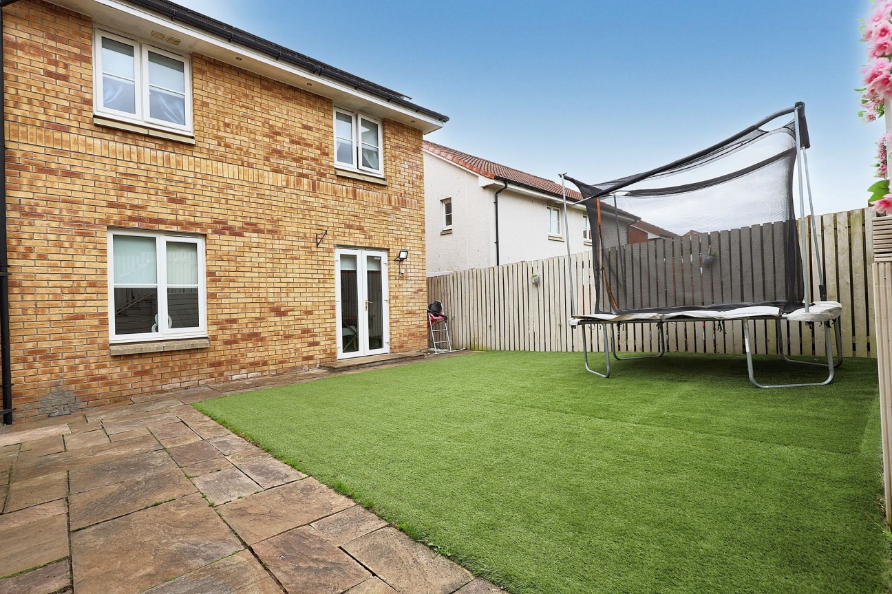 Dunnock Place, Coatbridge, ML5