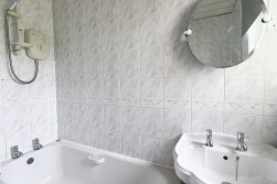 Kelvin Drive, Airdrie, ML6