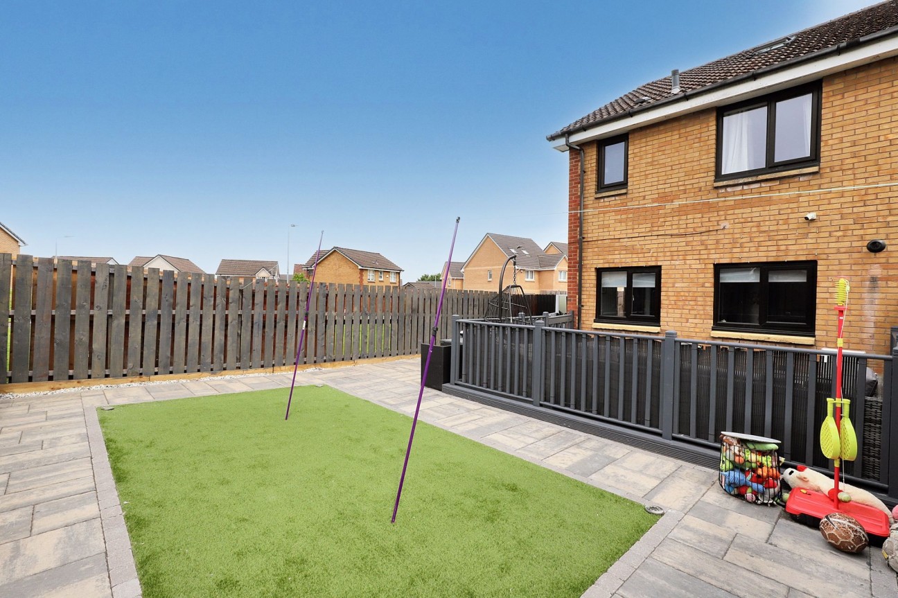 Lauriestone Place, Coatbridge, ML5