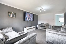 Lauriestone Place, Coatbridge, ML5