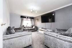 Lauriestone Place, Coatbridge, ML5