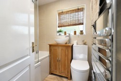 Devonview Place, Airdrie, ML6
