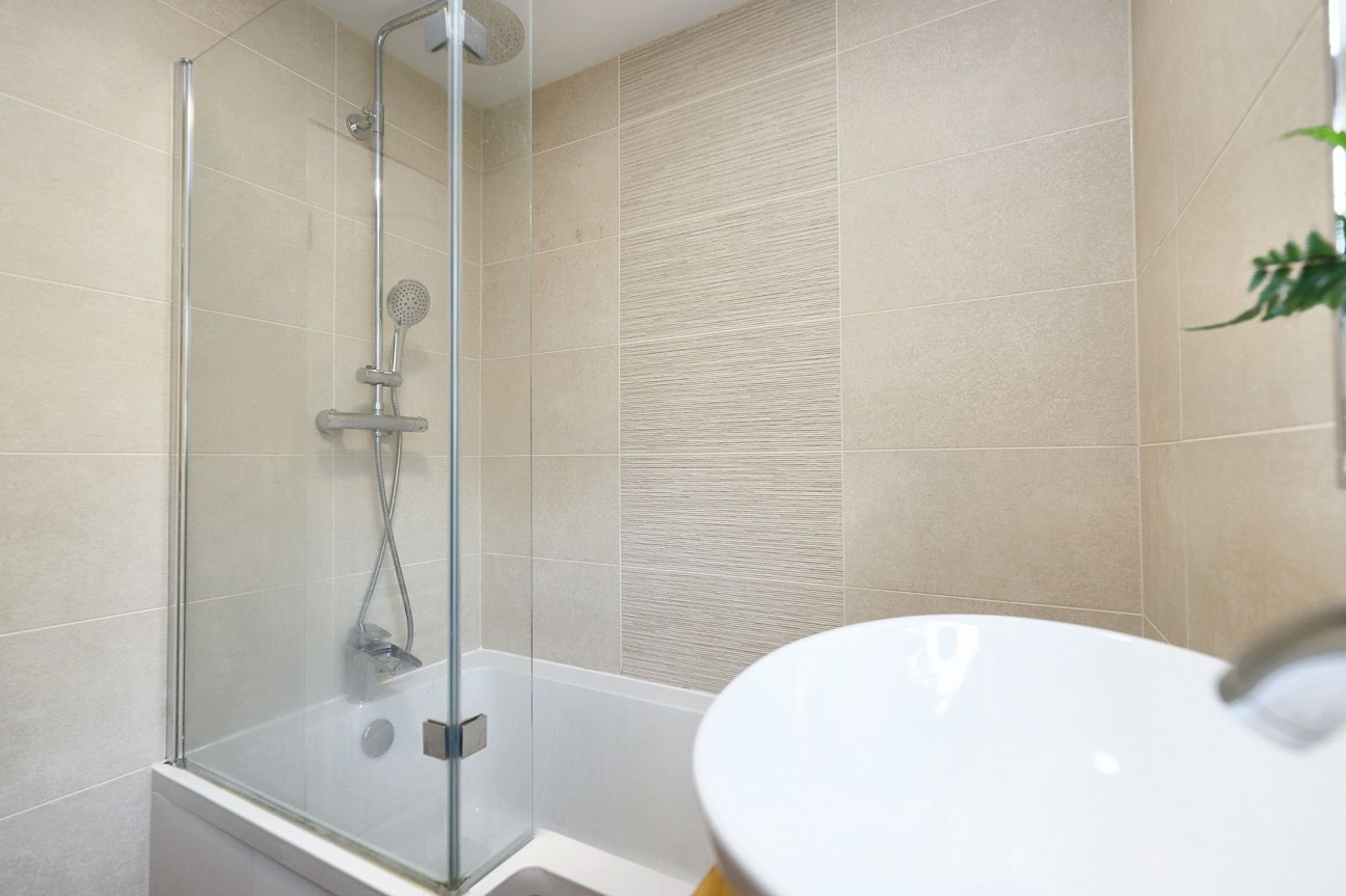 Devonview Place, Airdrie, ML6