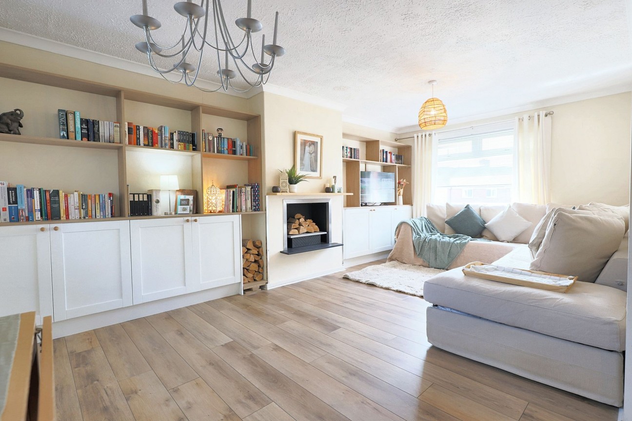 Devonview Place, Airdrie, ML6