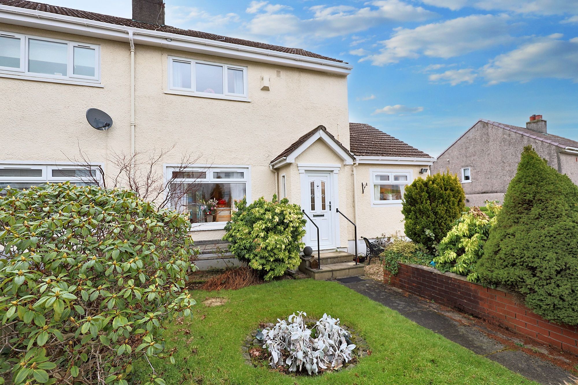 Hill Drive, Eaglesham, G76