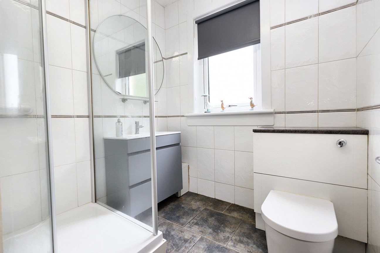 Mckenna Drive, Airdrie, ML6
