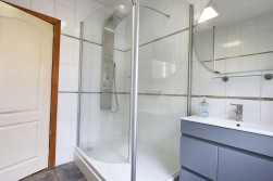 Mckenna Drive, Airdrie, ML6
