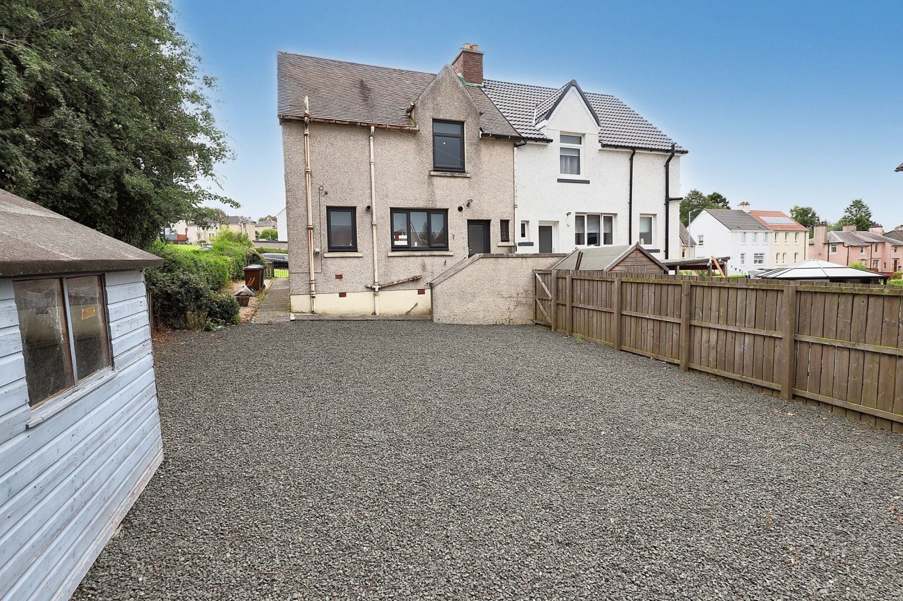Mckenna Drive, Airdrie, ML6