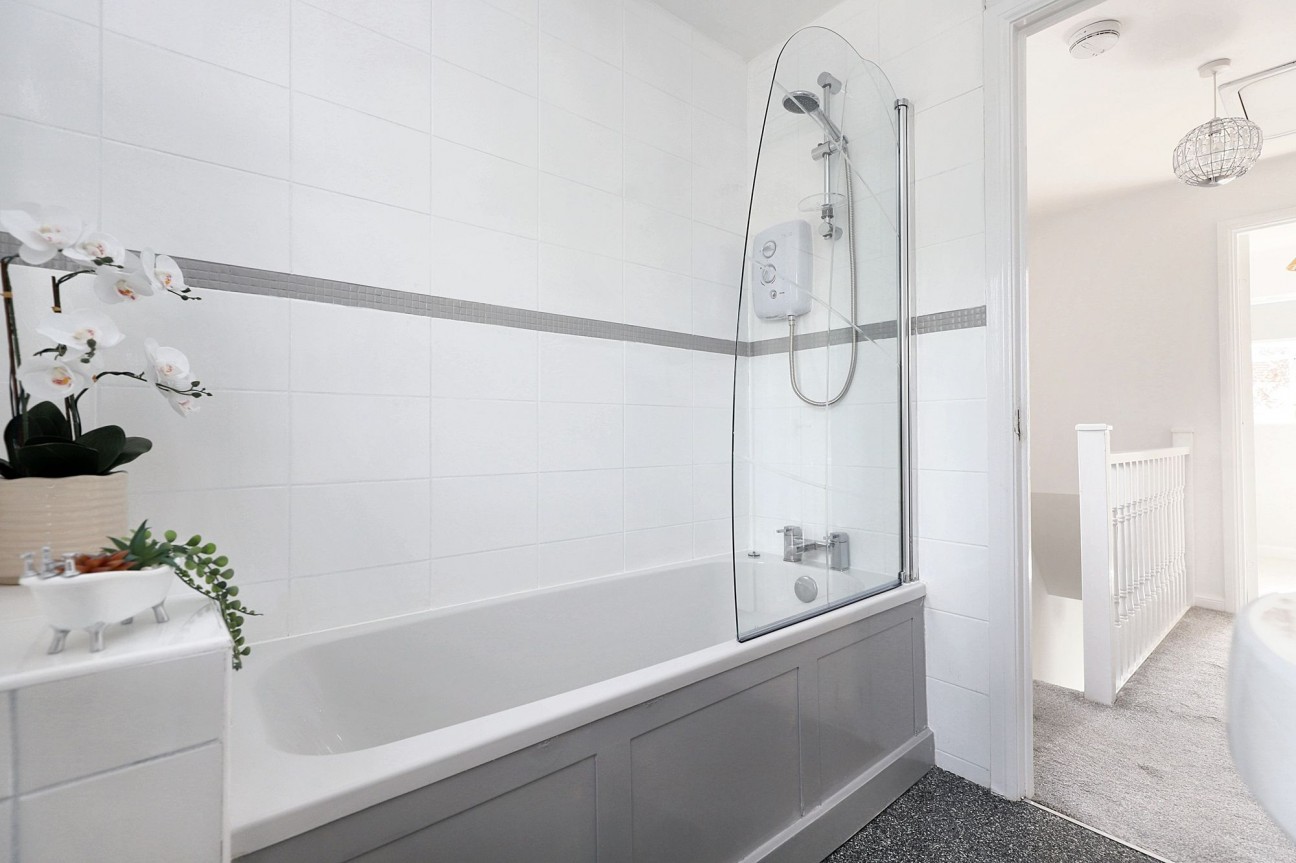 Sidlaw Way, Chapelhall, ML6