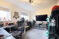 Renfrew Place, Coatbridge, ML5