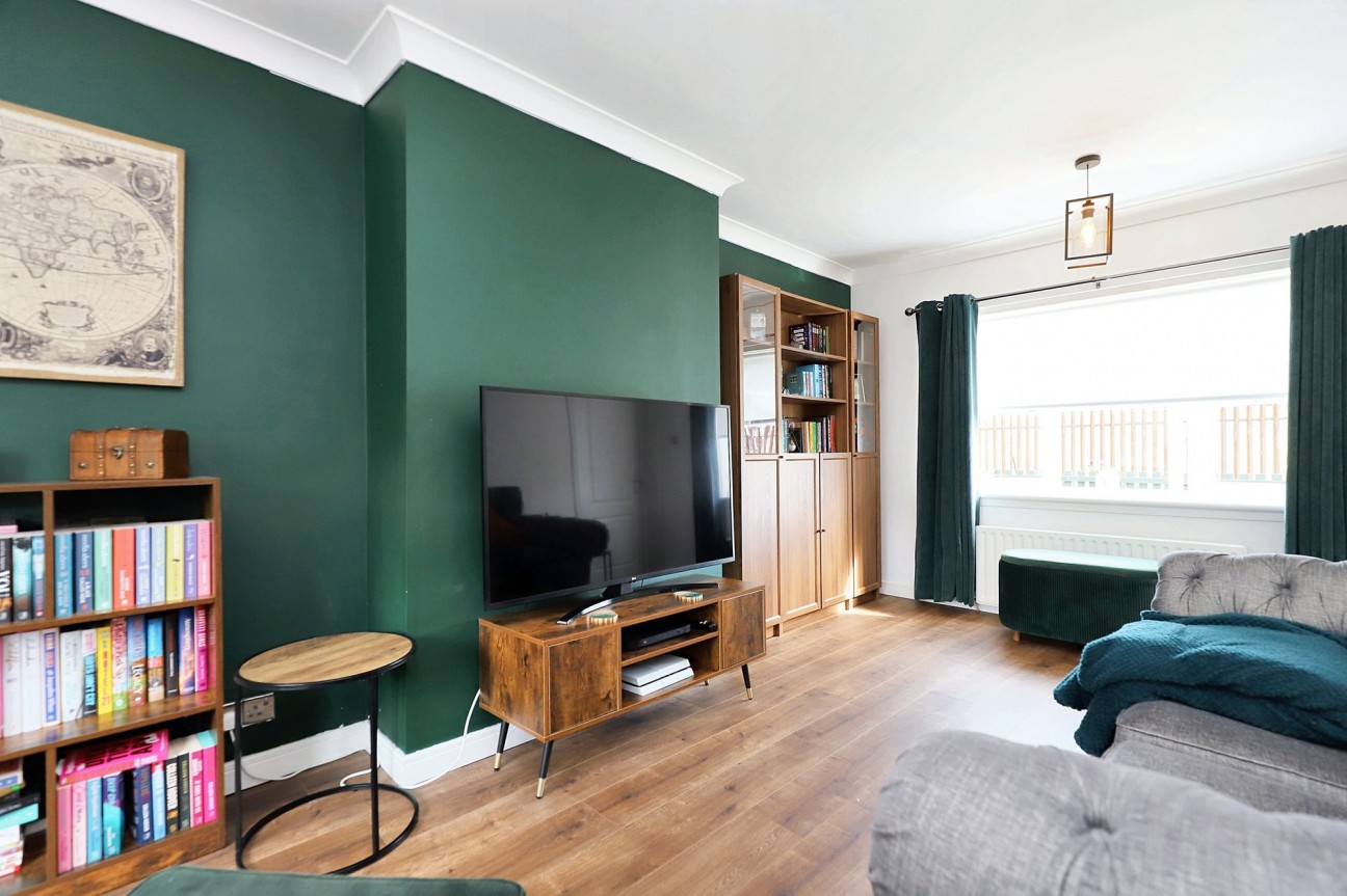 Renfrew Place, Coatbridge, ML5
