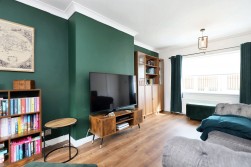 Renfrew Place, Coatbridge, ML5