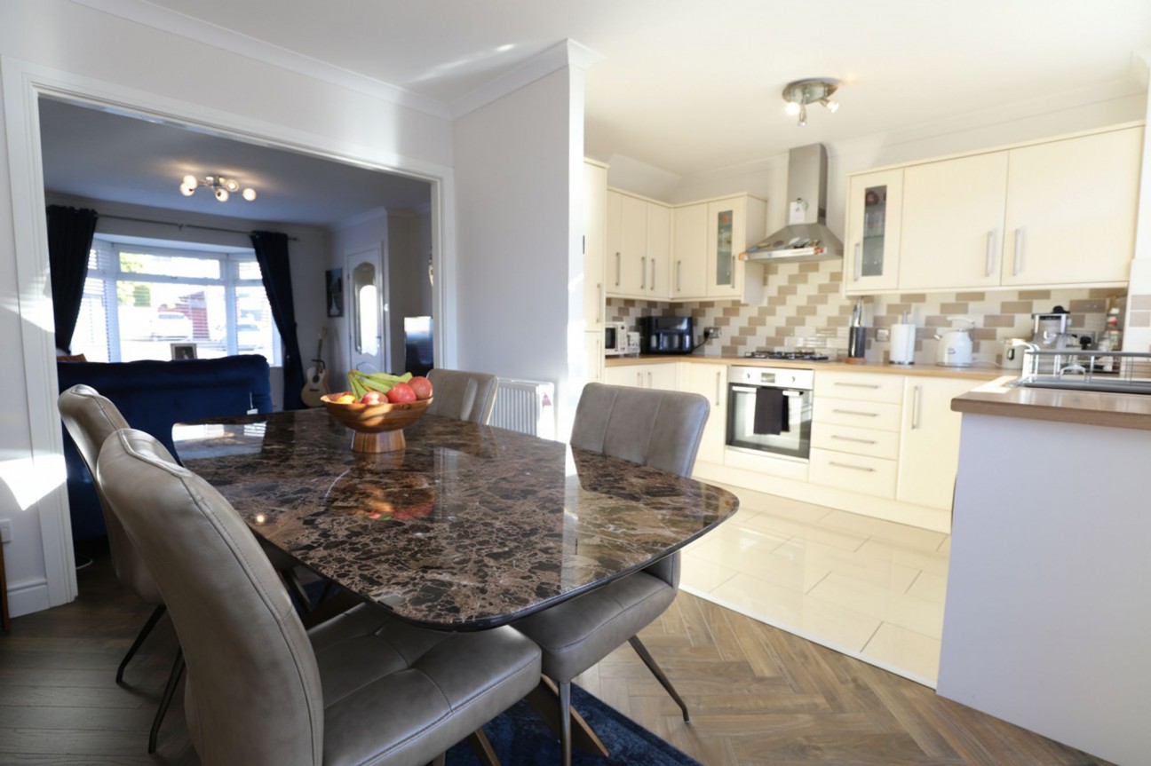 Craigvale Crescent, Airdrie, ML6