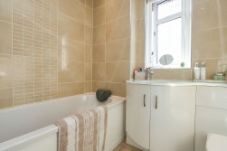 Craigvale Crescent, Airdrie, ML6