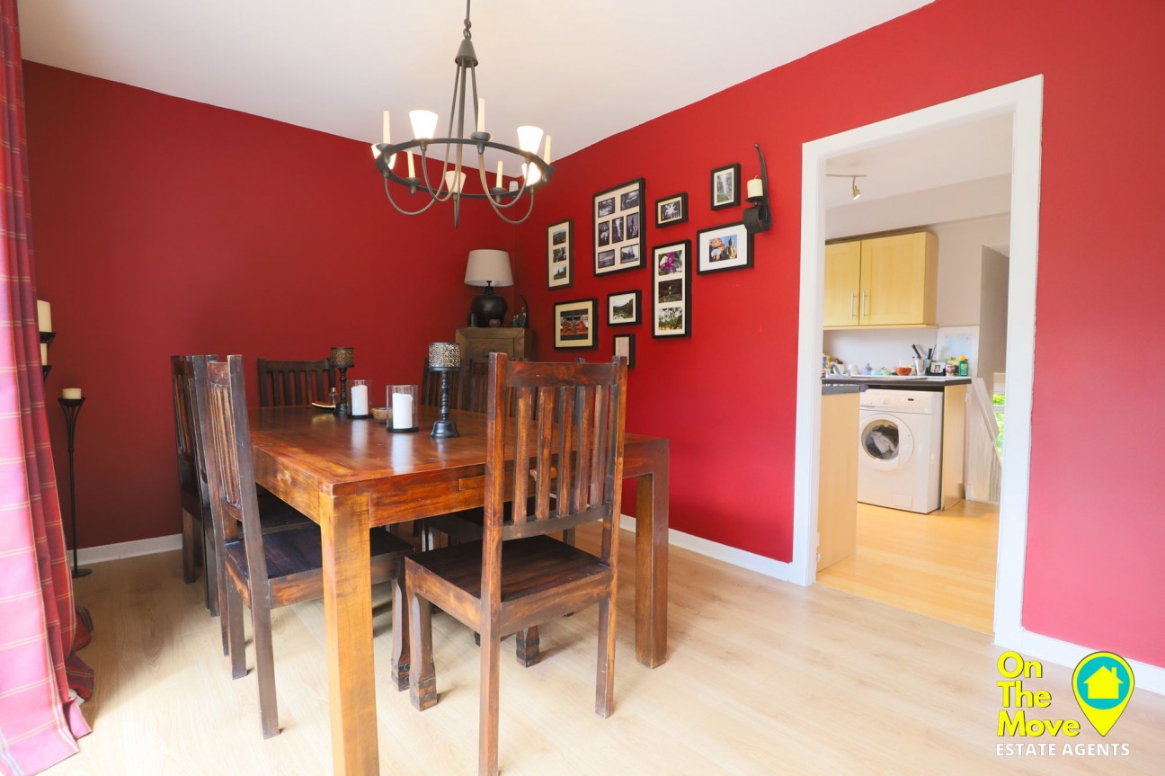 Prospect Road, Dullatur, G68
