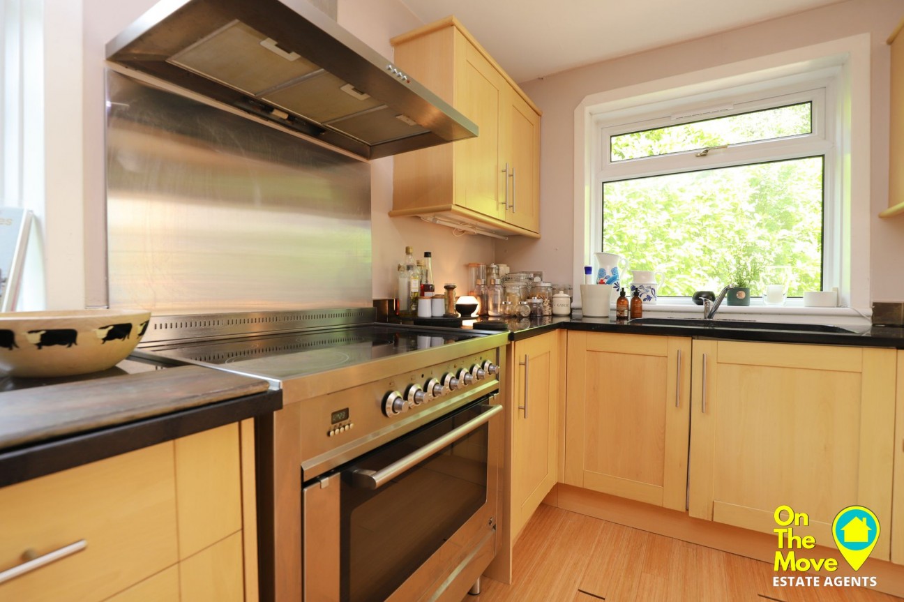 Prospect Road, Dullatur, G68