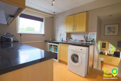 Prospect Road, Dullatur, G68