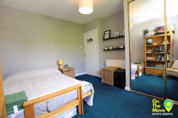 Prospect Road, Dullatur, G68