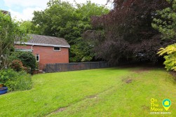 Prospect Road, Dullatur, G68