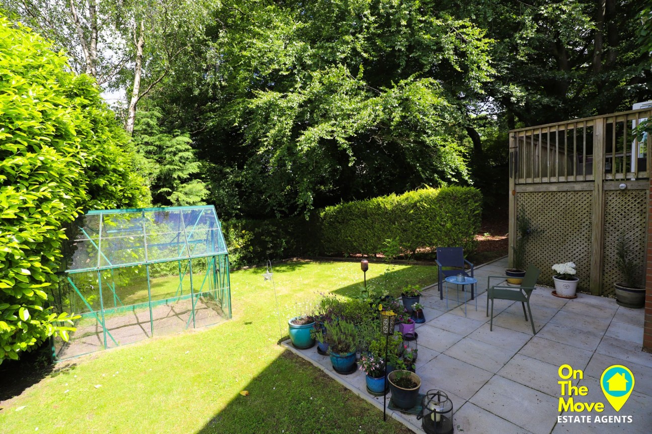 Prospect Road, Dullatur, G68