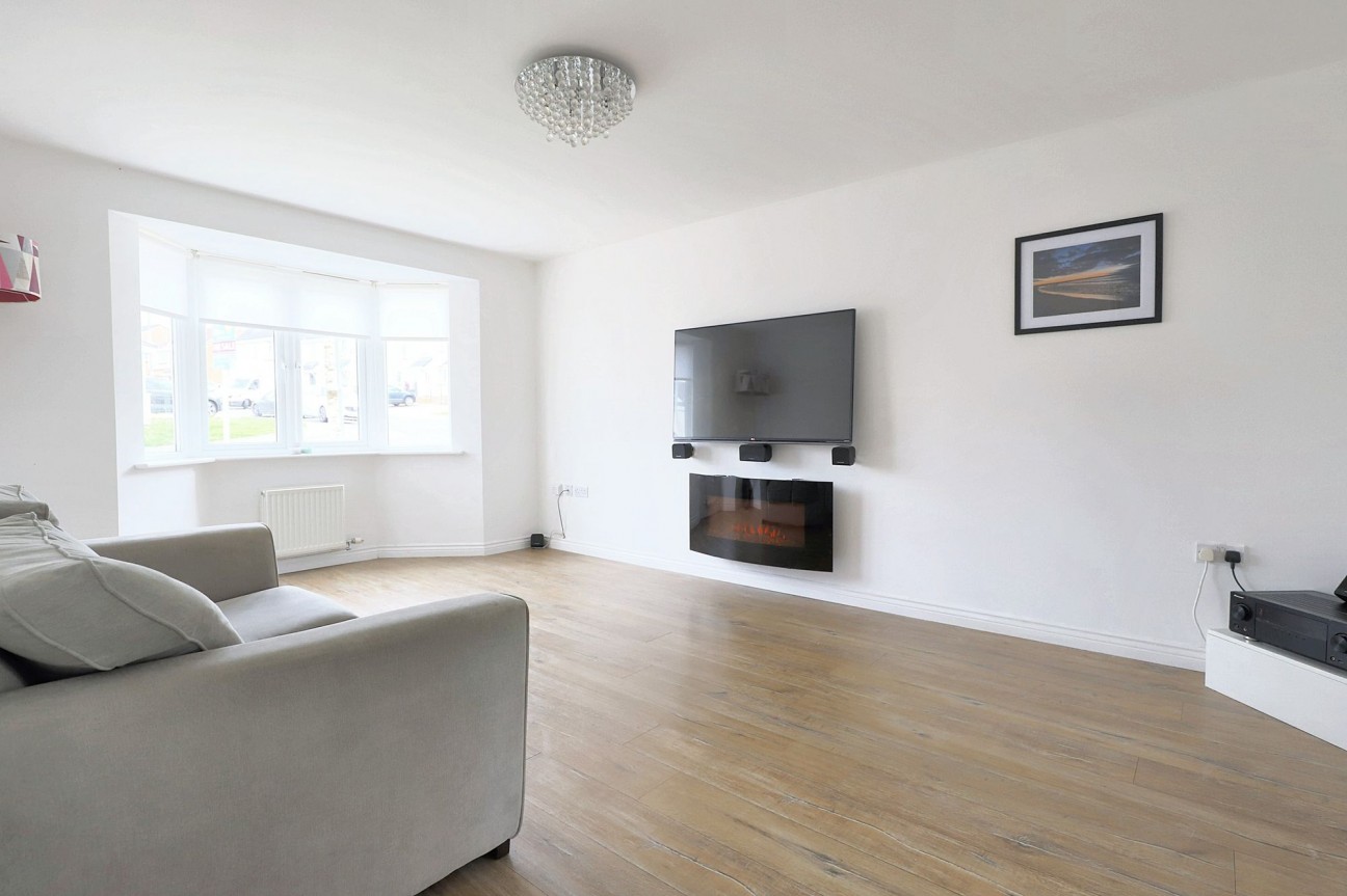 Crofton Wynd, Airdrie, ML6