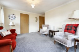 Hazelden Gardens, Glasgow, G44