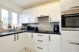 Hazelden Gardens, Glasgow, G44
