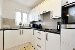 Hazelden Gardens, Glasgow, G44