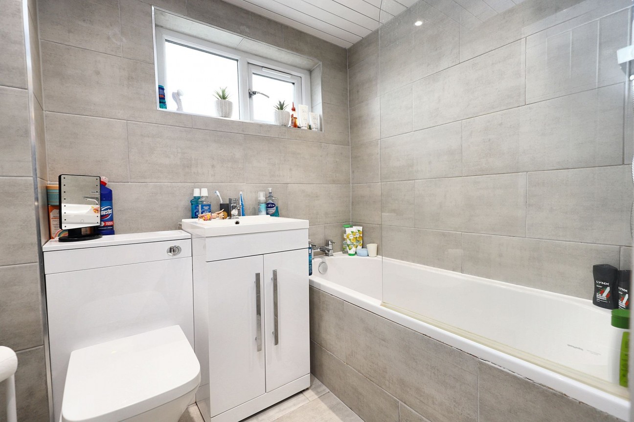 Honeywell Crescent, Chapelhall, ML6