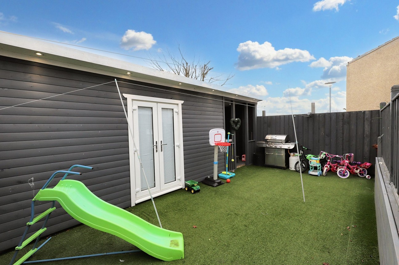 Honeywell Crescent, Chapelhall, ML6