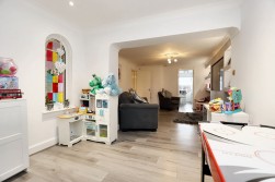 Honeywell Crescent, Chapelhall, ML6