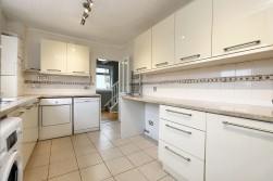 Wye Crescent, Coatbridge, ML5