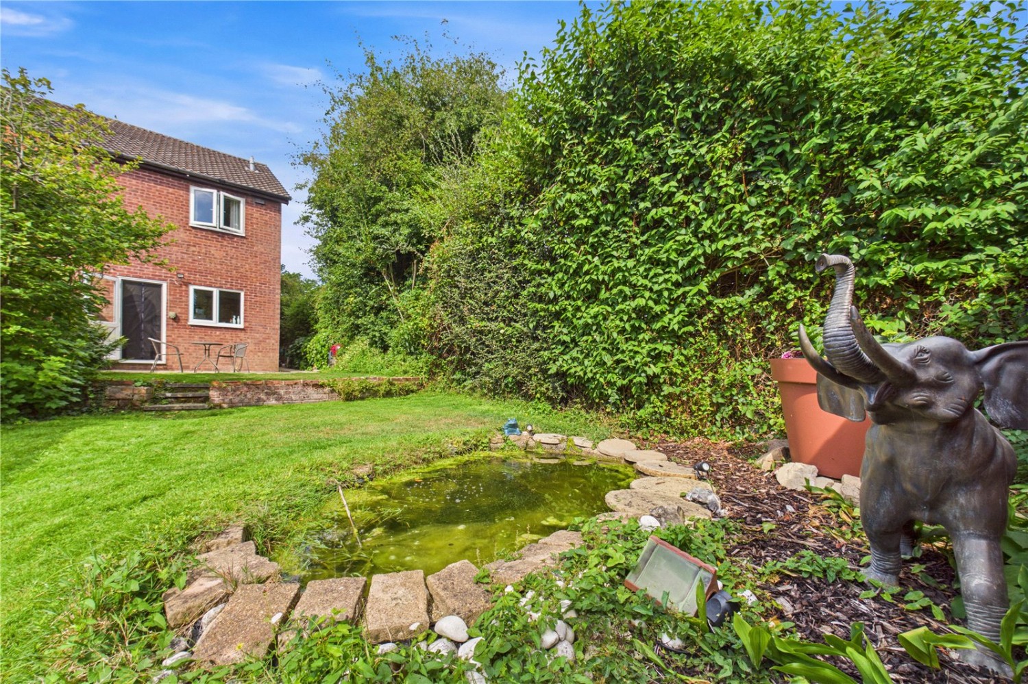 Burghfield Common, Reading, Berkshire