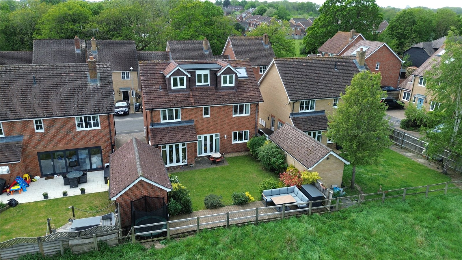 4 bedroom House for sale in Burghfield, Reading, Berkshire