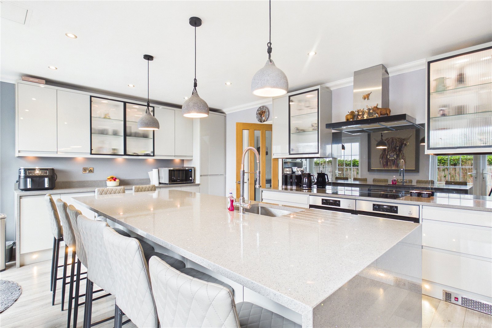 6 bedroom House for sale in Grazeley Green, Reading