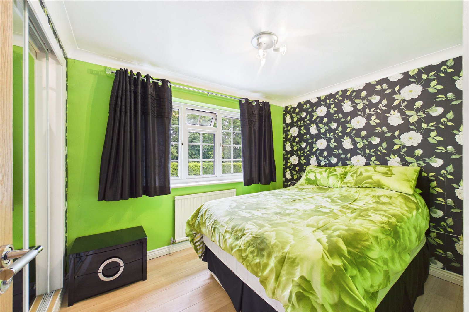 6 bedroom House for sale in Grazeley Green, Reading