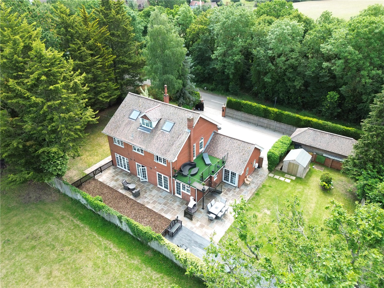 6 bedroom House for sale in Grazeley Green, Reading