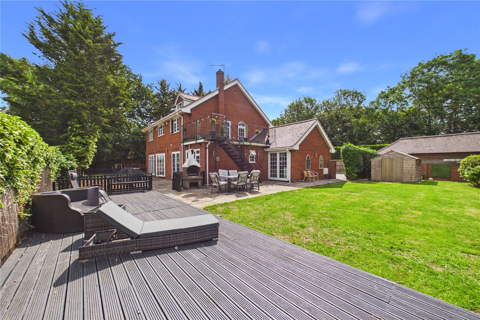 6 bedroom House for sale in Grazeley Green, Reading
