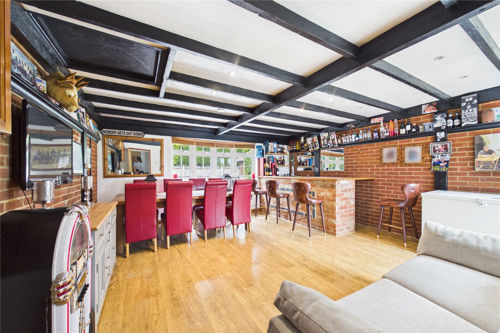 6 bedroom House for sale in Grazeley Green, Reading