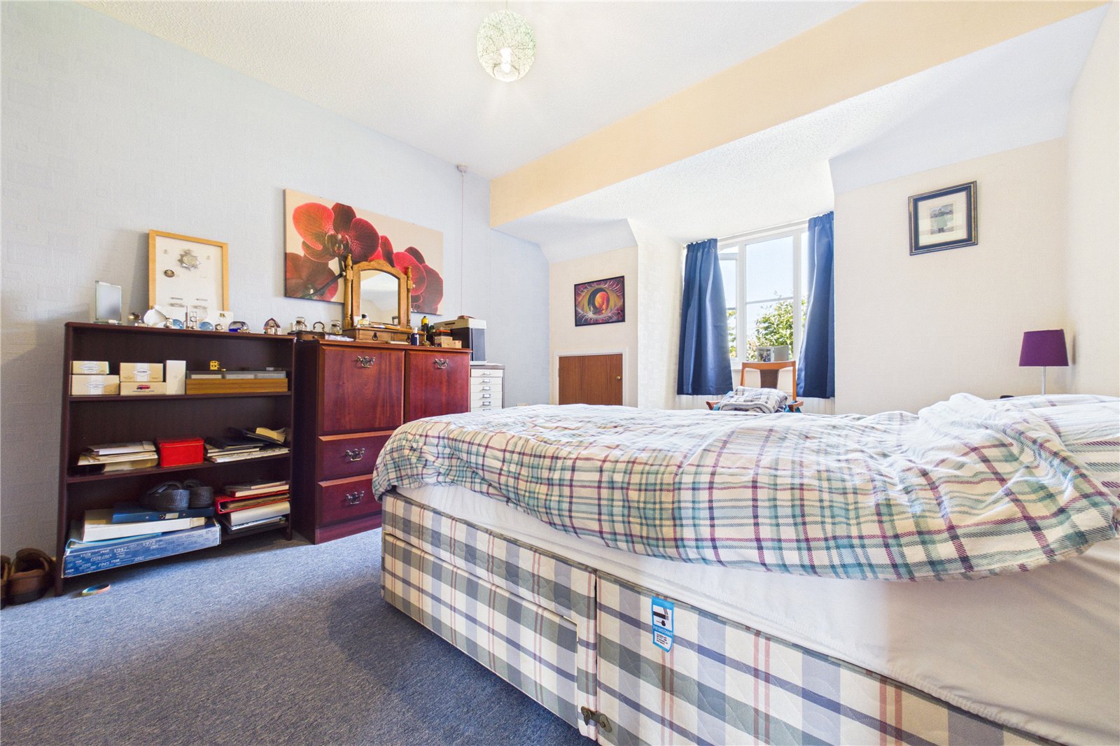 1 bedroom Flat for sale in Burghfield Common, Reading, Berkshire