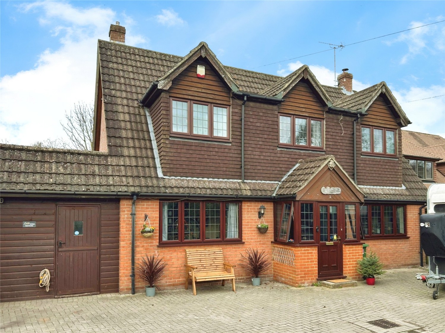 Burghfield Common, Reading, Berkshire
