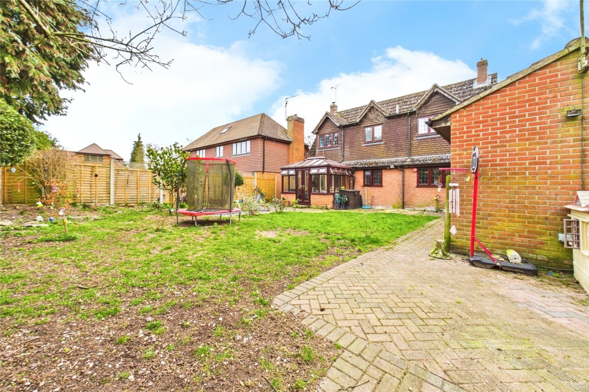 Burghfield Common, Reading, Berkshire