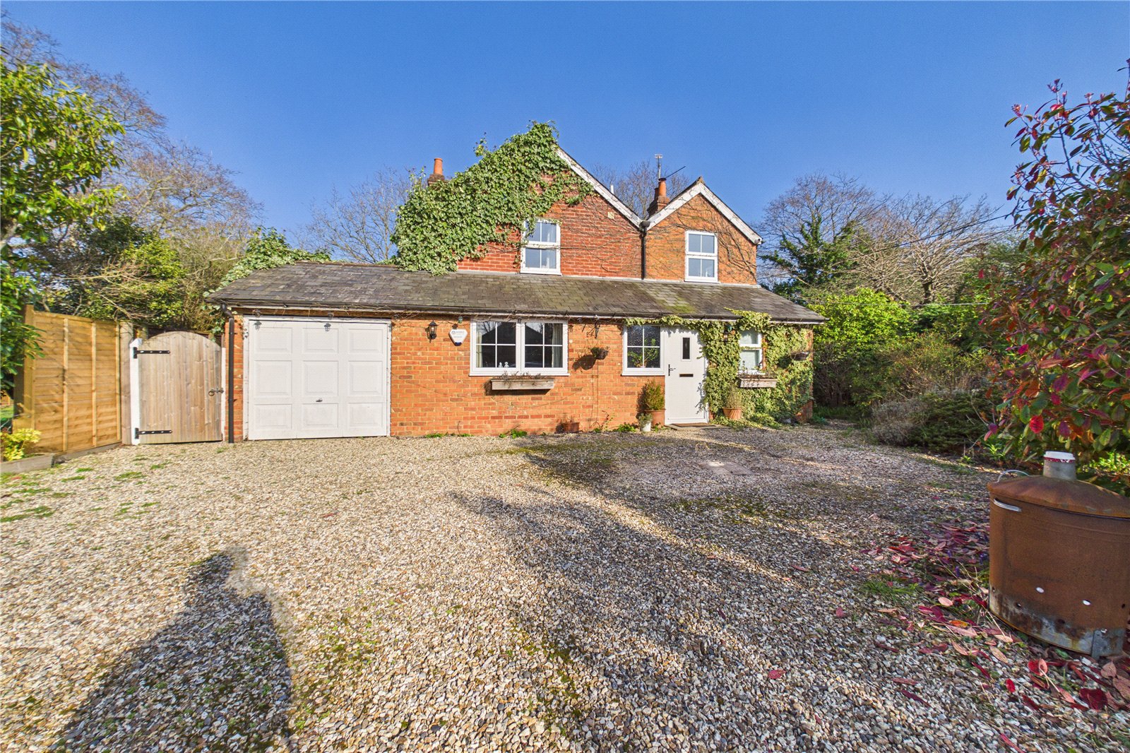 Burghfield Common, Reading, Berkshire