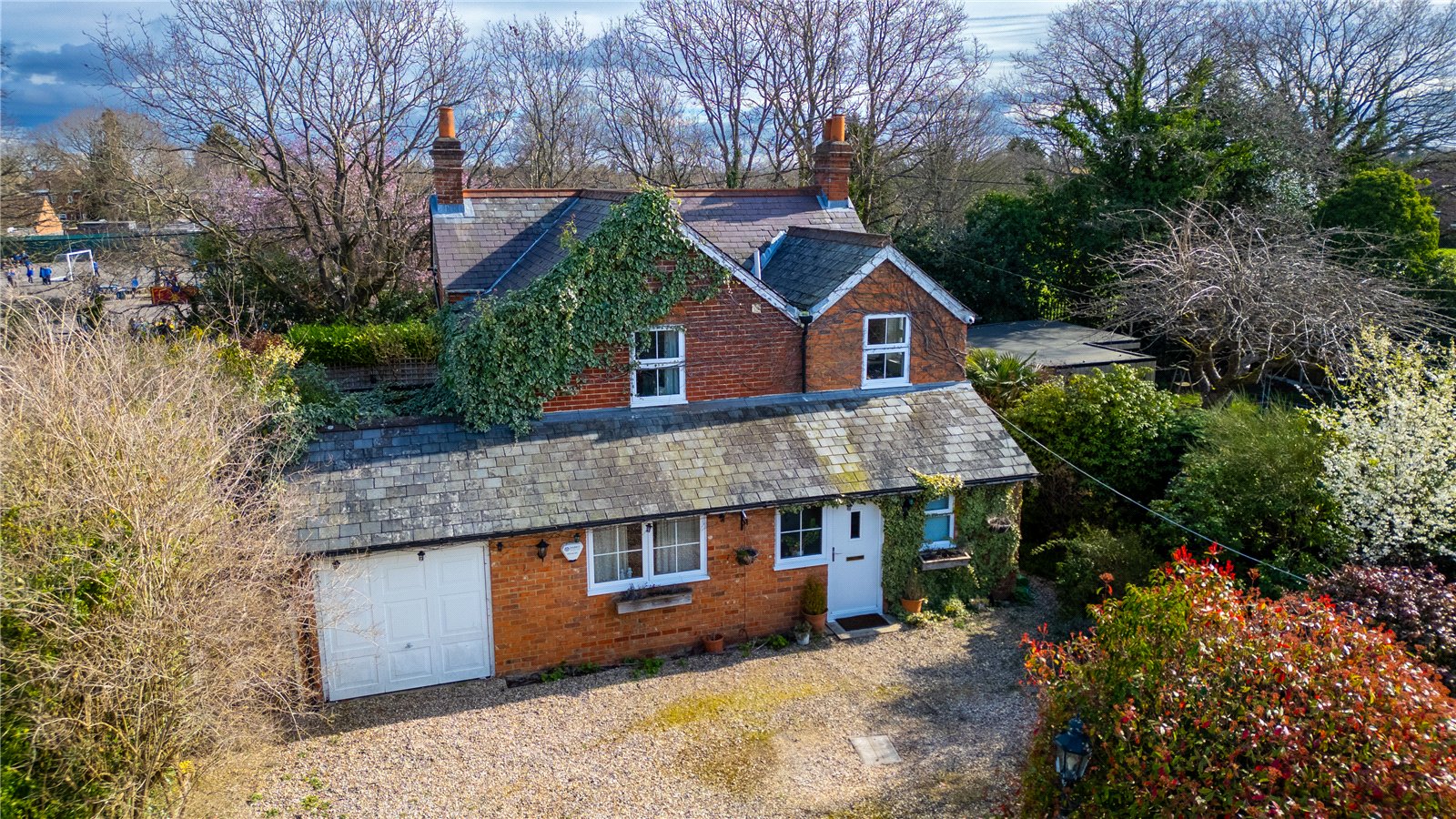 4 bedroom House for sale in Burghfield Common, Reading, Berkshire