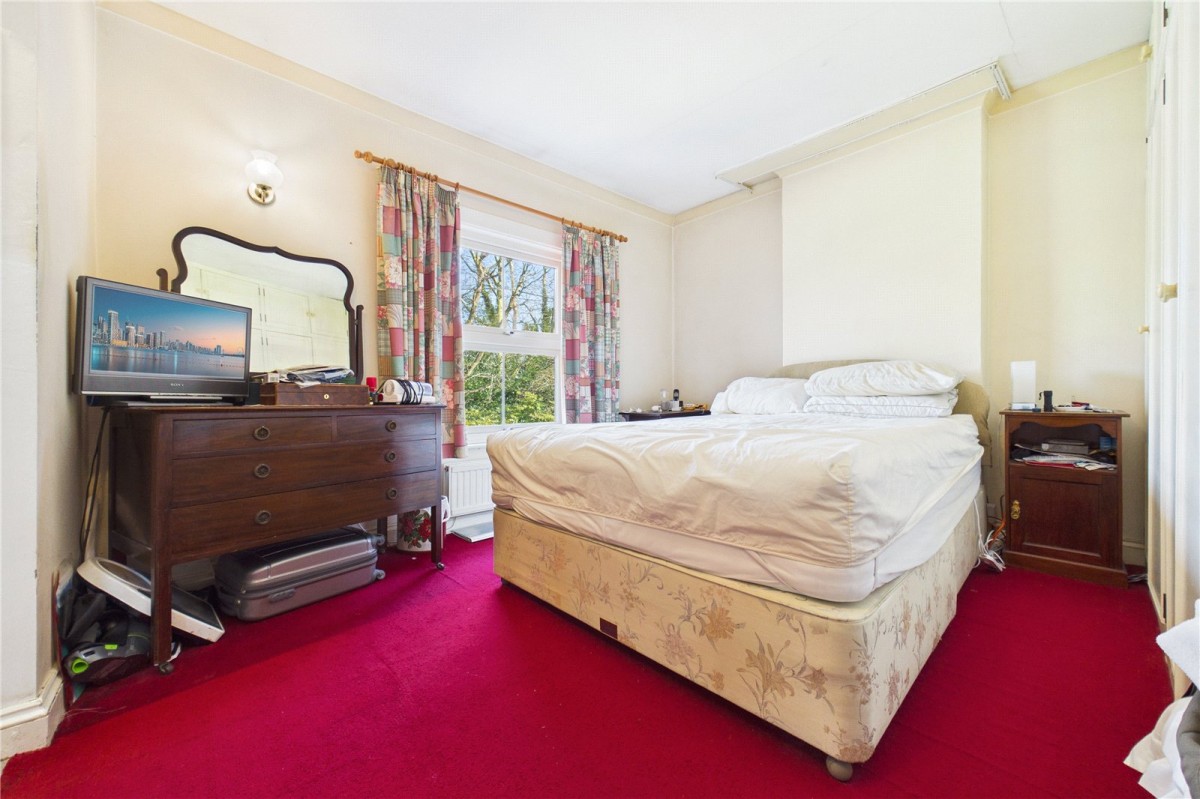 Burghfield Common, Reading, Berkshire