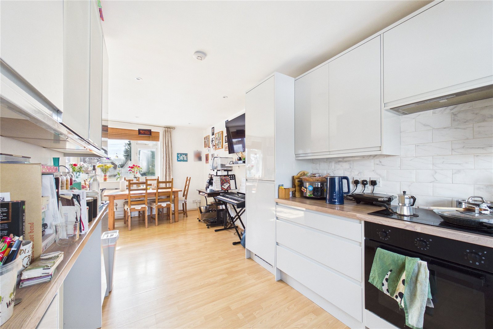 2 bedroom Flat for sale in West End Road, Mortimer, Reading