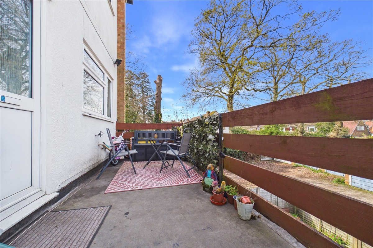 West End Road, Mortimer, Reading