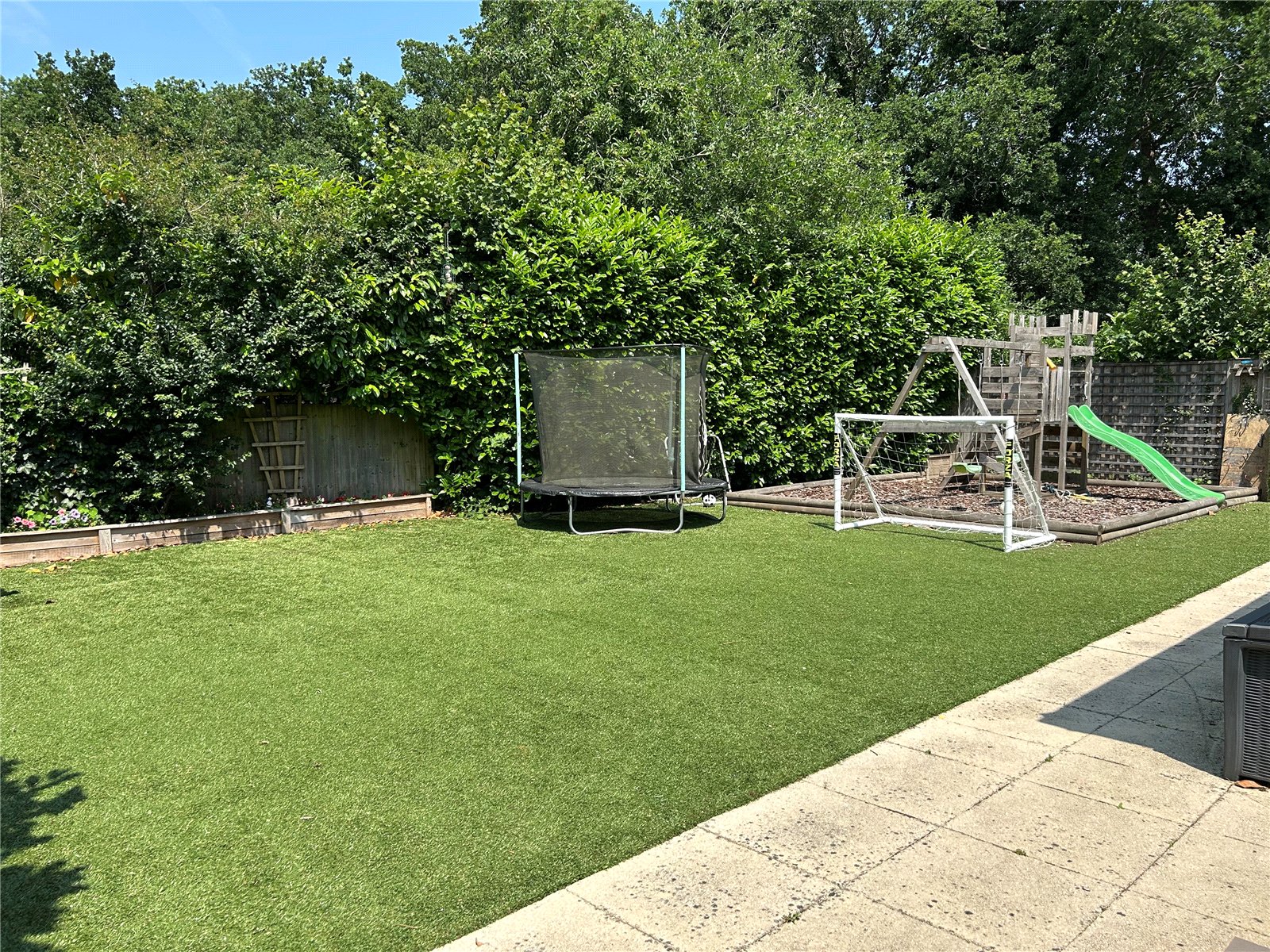 5 bedroom House for sale in Mortimer, Reading