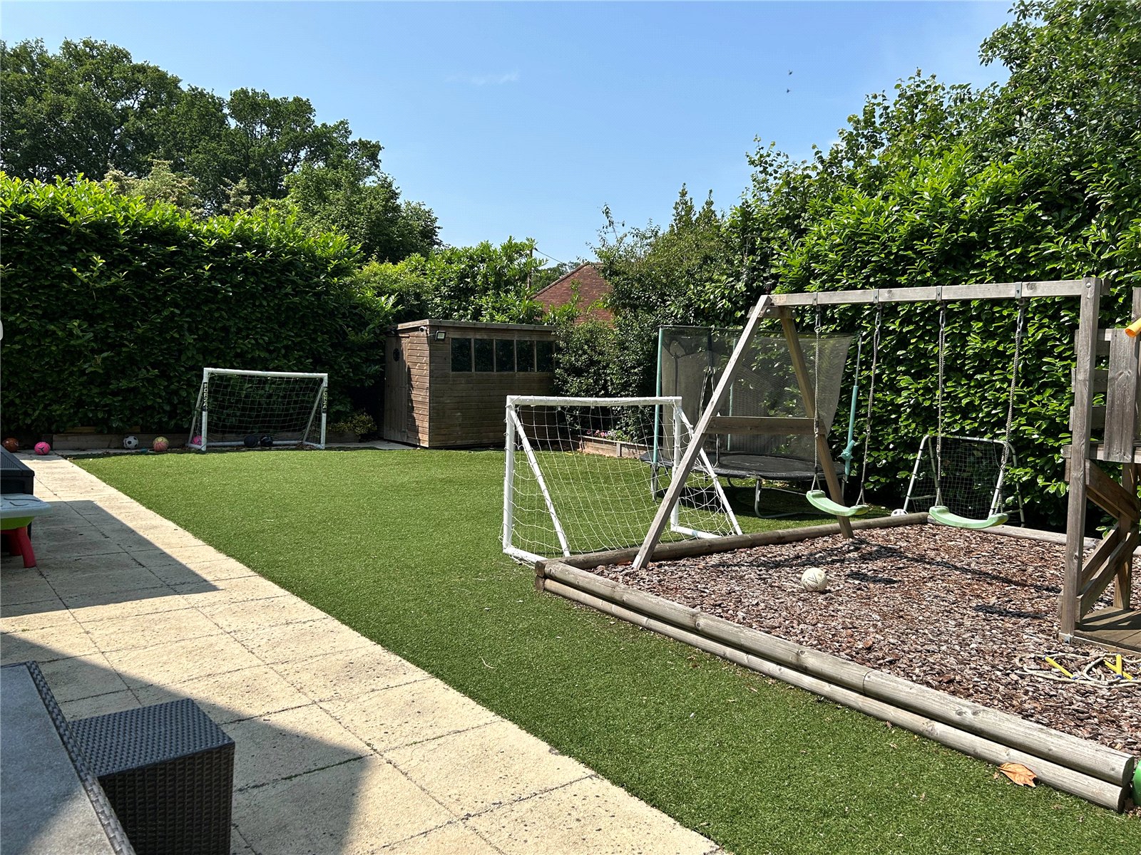 5 bedroom House for sale in Mortimer, Reading