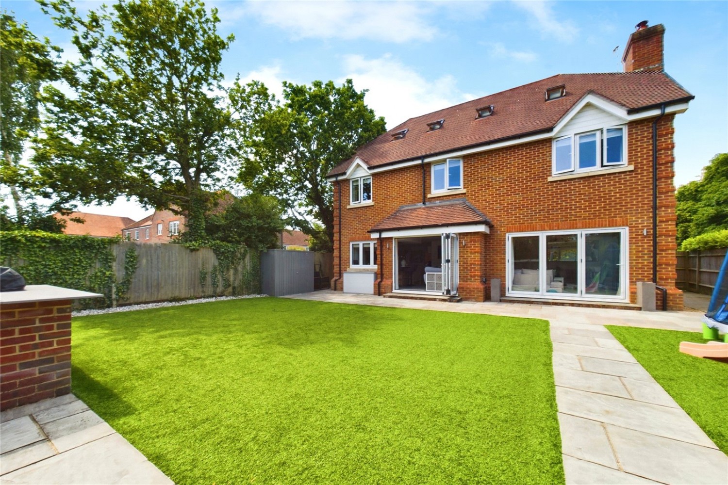 Burghfield Common, Reading, Berkshire